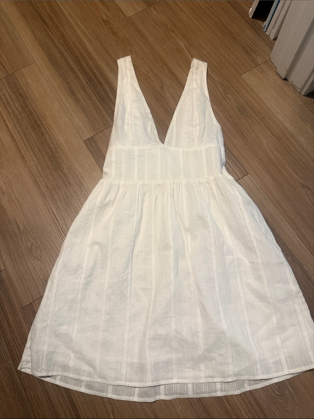 White V-Neck Lace Linen Sleeveless Summer Mini Dress